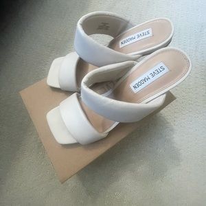 Steve Madden Isa sandal